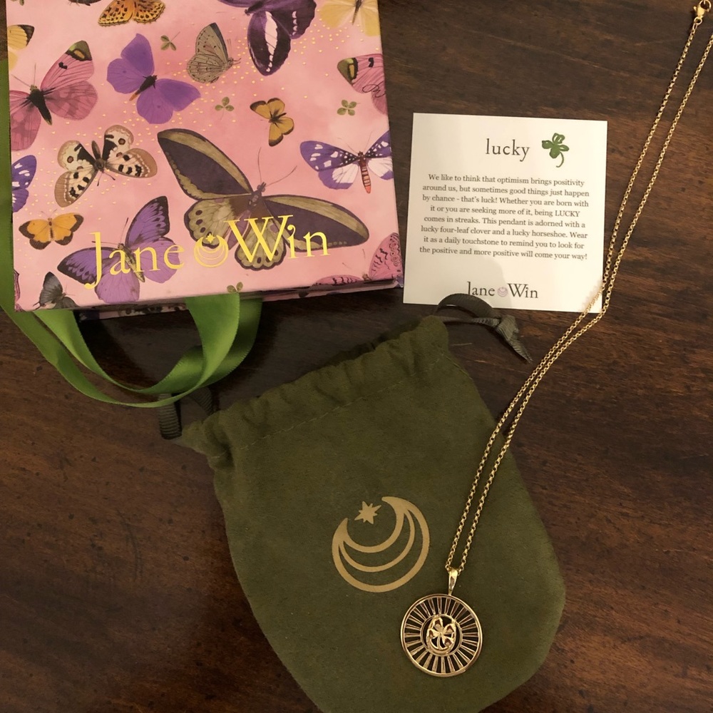 Jane Win necklace